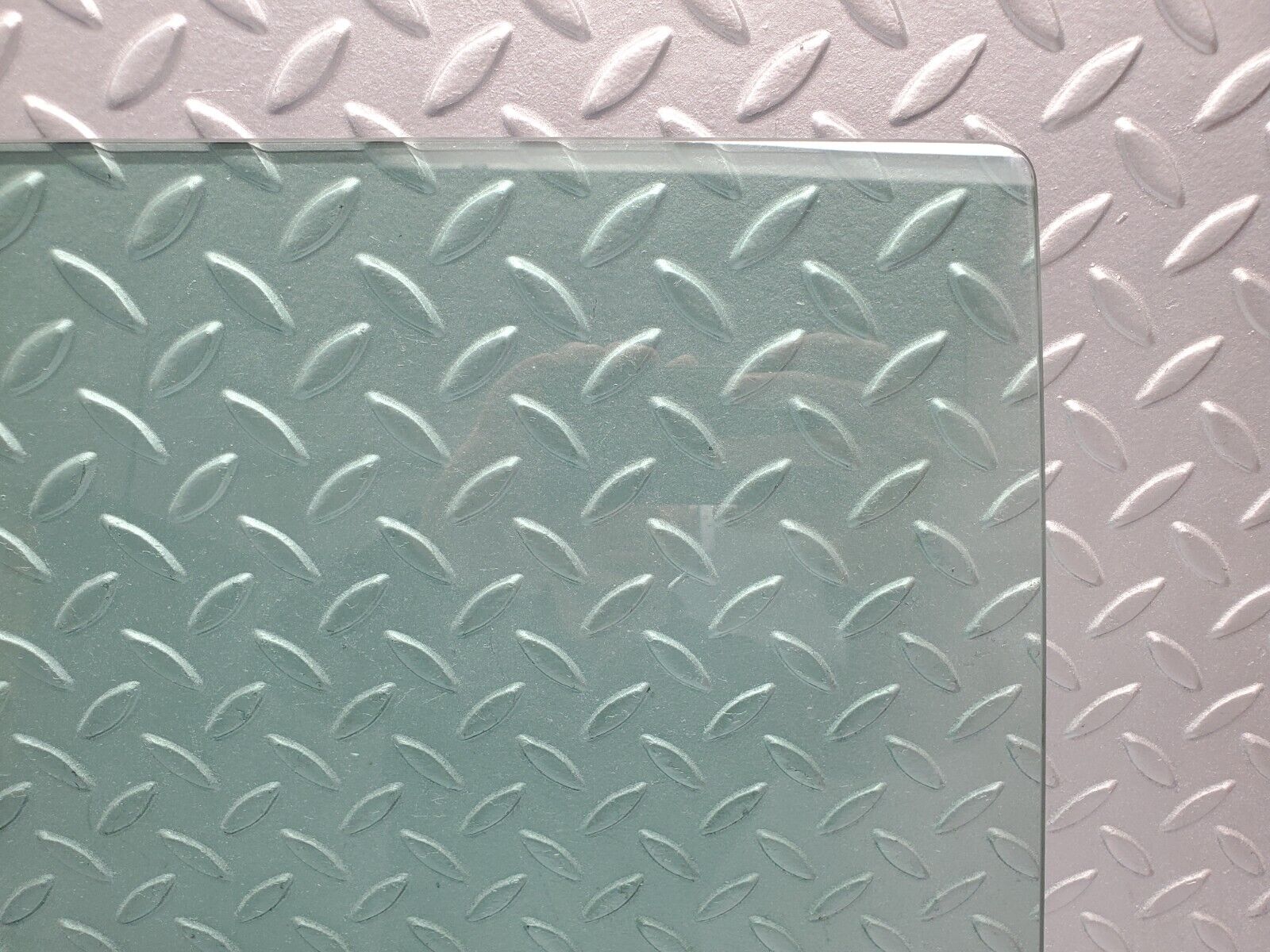 46248 Mercedes-Benz W124 280E Rear Right Door Window Glass