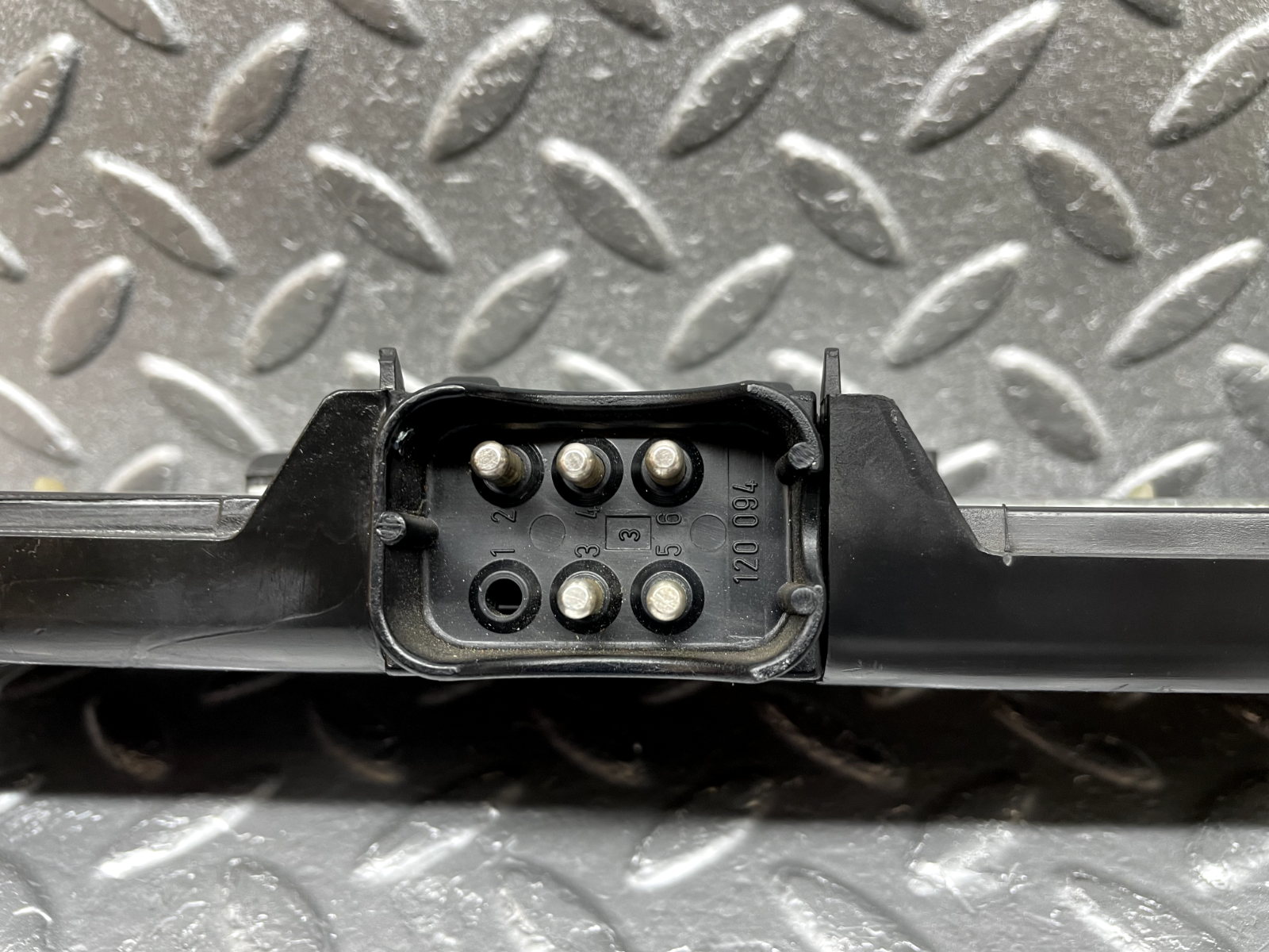 44277 Mercedes-Benz W123 280E Tail Light Bulb Holder Left Side 22064L