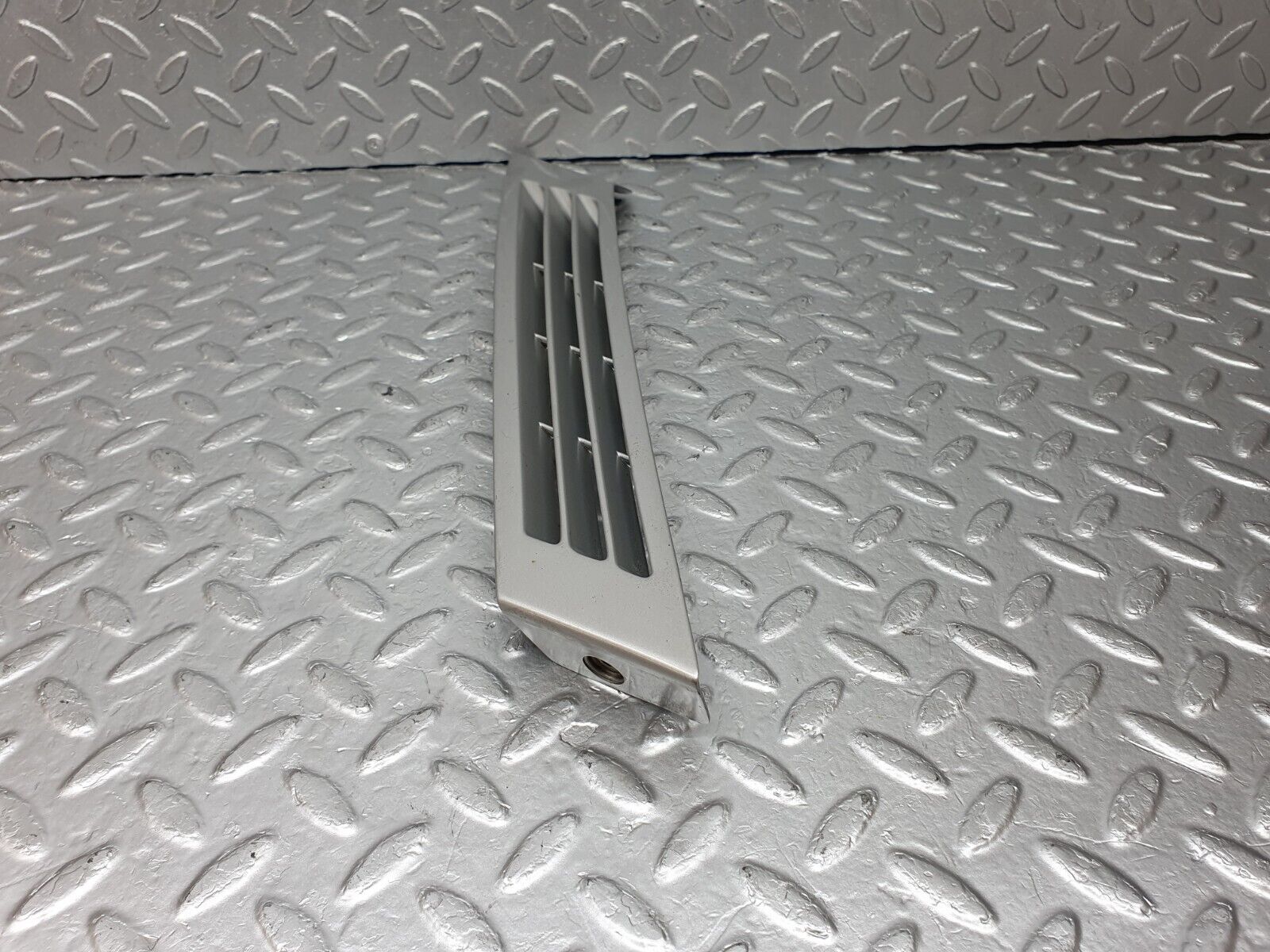 42739 Mercedes-Benz W201 190 2.0L C Pillar Exterior Cover Right Side 2016980289