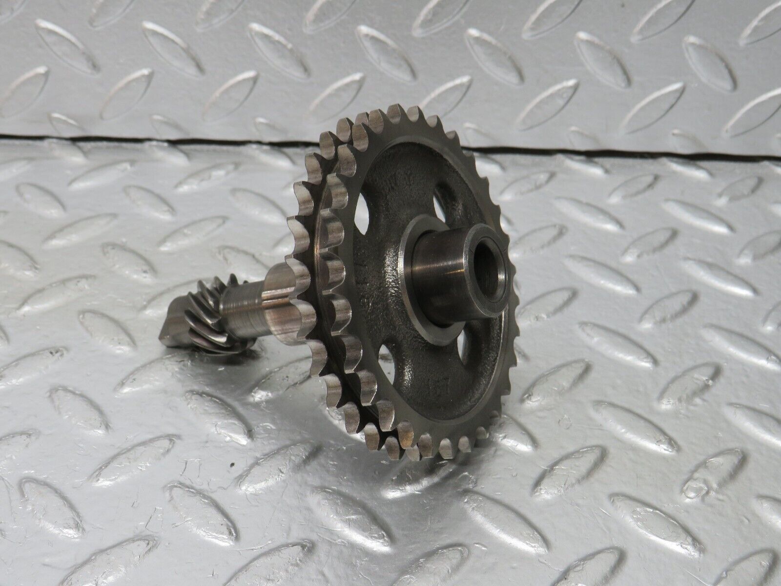 32970 Mercedes-Benz C107 R107 350 V8 Intermediate Gear 1161570214