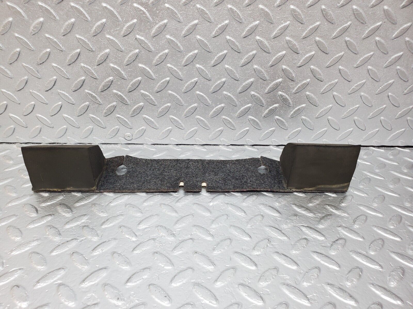 45734 Mercedes-Benz W126 420SE Rear Centre Seat Belt Carpet 1248600097