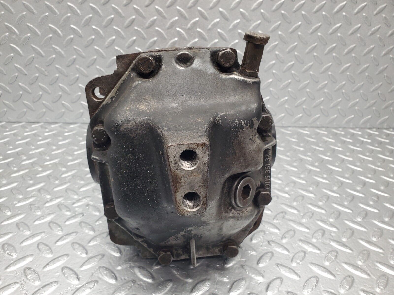 46711 Mercedes-Benz C123 280CE Coupe Rear Differential Ratio 3.58 1233510301