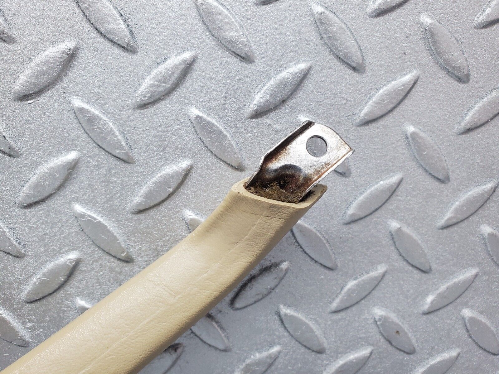 45613 Mercedes-Benz W126 420SE Rear Right Interior Door Handle Beige 1269701201