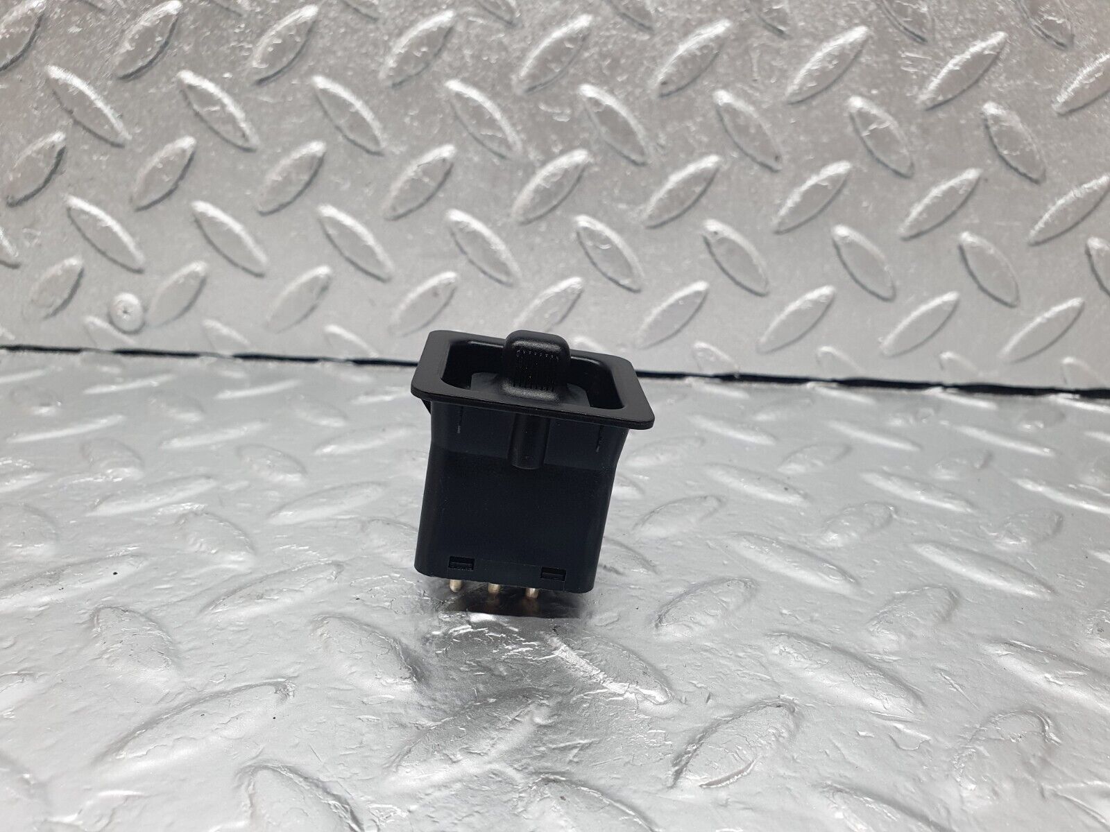 43546 Mercedes-Benz C126 380SEC Coupe Electric Mirror Adjust Switch 1268200810