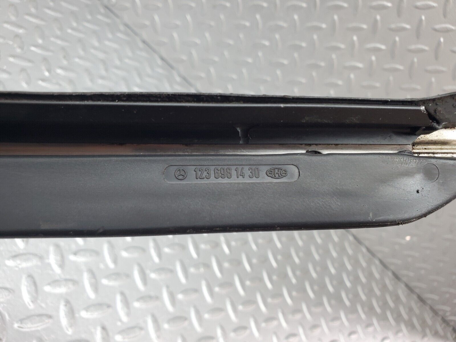 44546 Mercedes-Benz W123 280E Roof Chrome Moulding Trim Right Side 1236981430