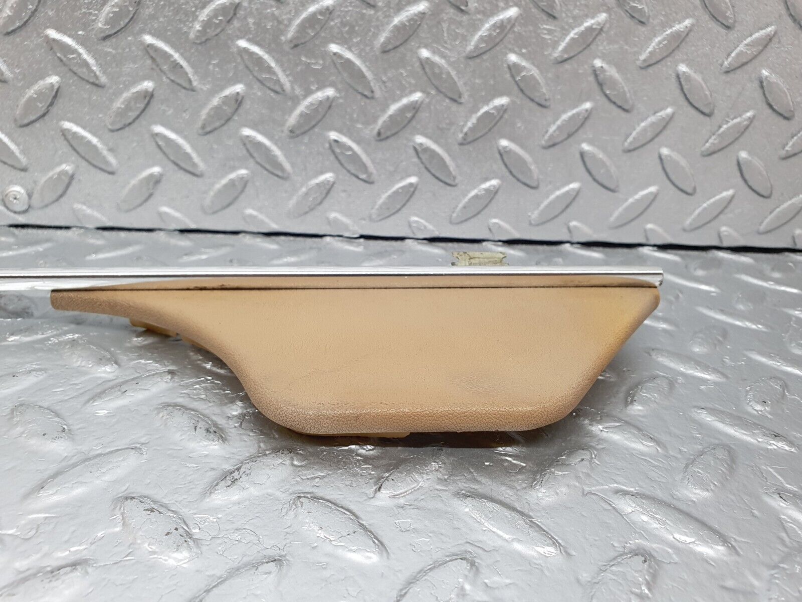 44156 Mercedes-Benz C123 230CE Coupe Seat Belt Presenter Cover Trim Left 1236921922