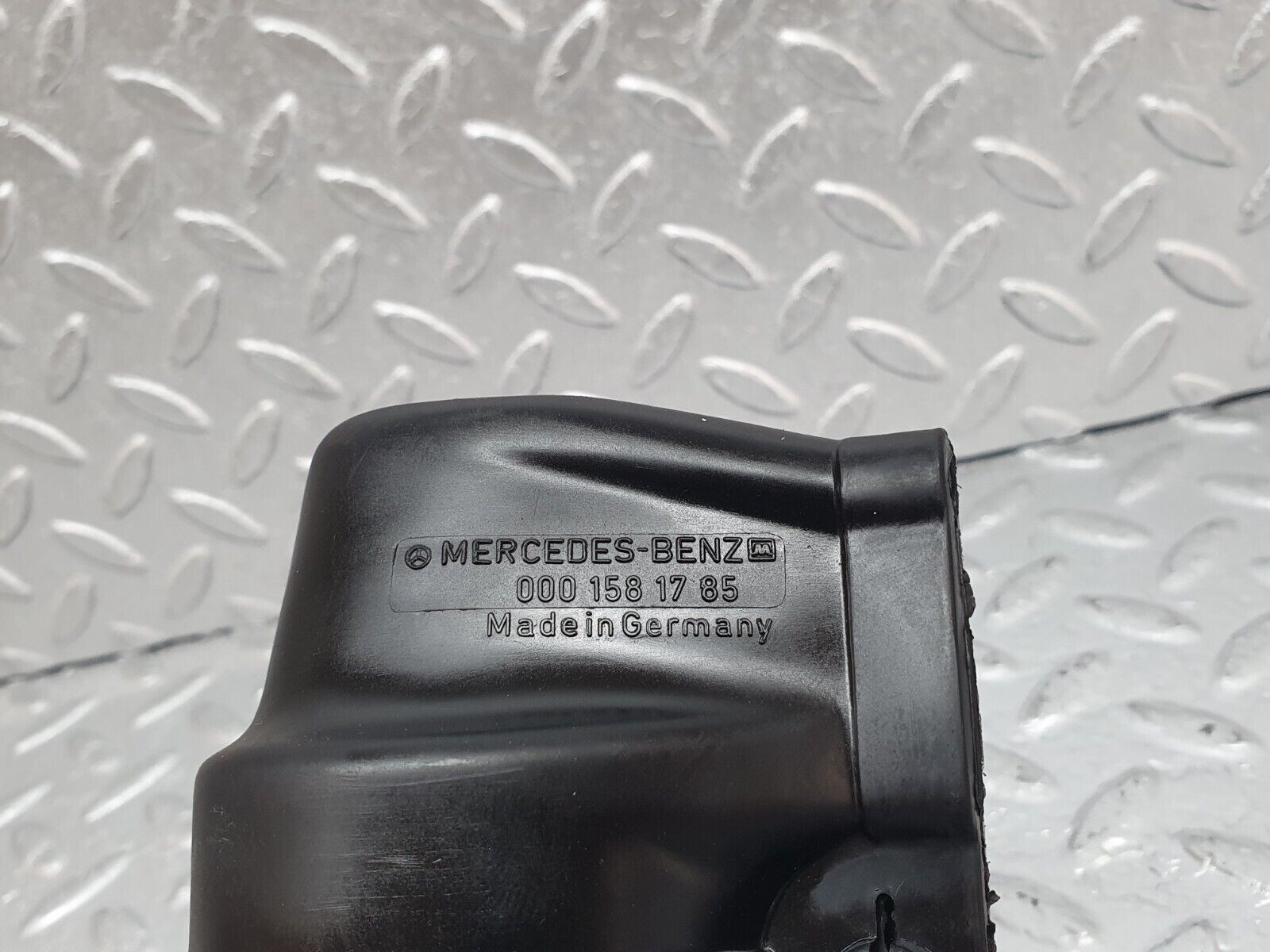 44022 Mercedes-Benz C123 230CE Coupe Ignition Coil Protective Cap 0001581785