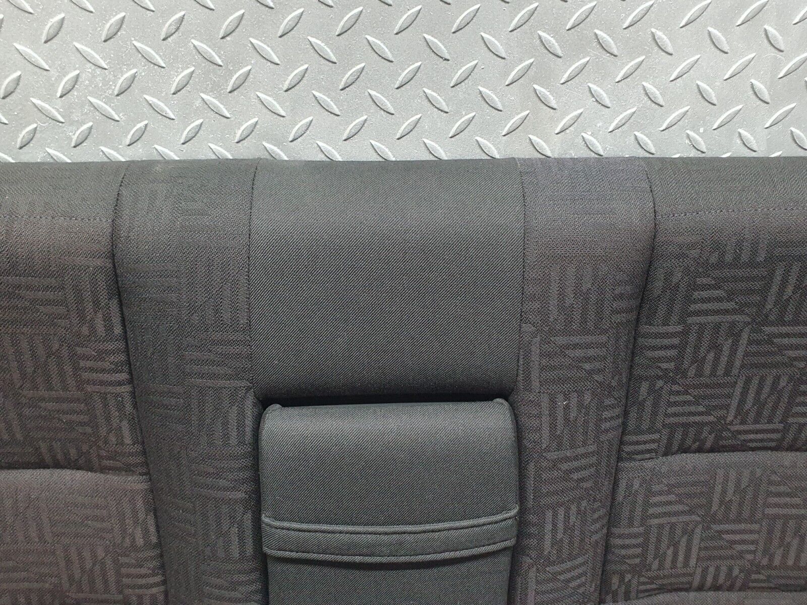 41990 Mercedes-Benz W202 C200 Rear Seat 2029200550 2029202916