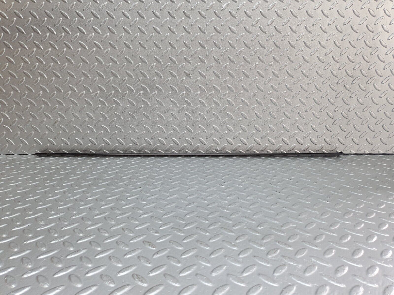 42620 Mercedes-Benz R129 320SL Coupe Right Door Window Moulding Trim