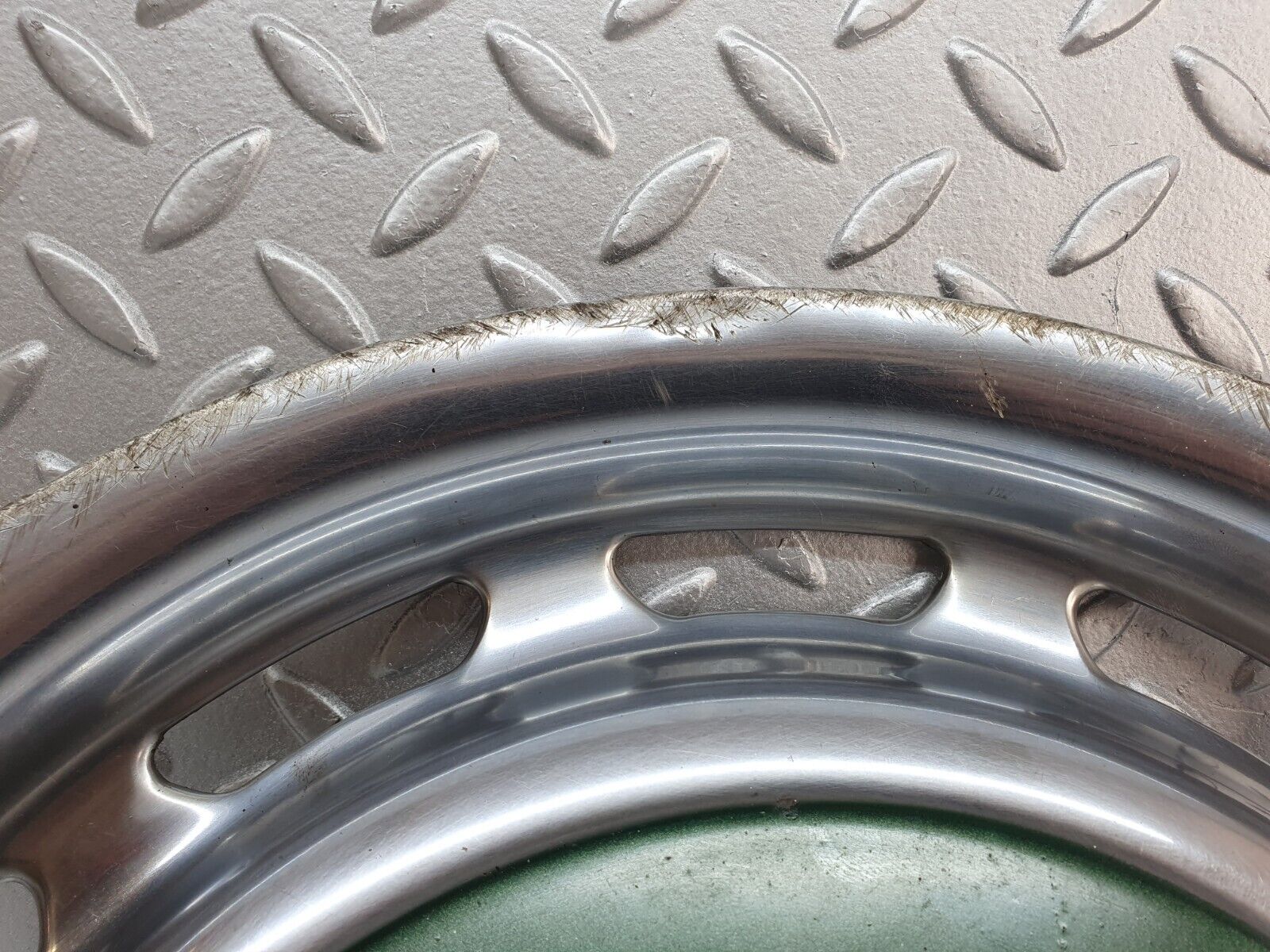 43230 Mercedes-Benz W108 280SE Wheel Hub Cap 14''