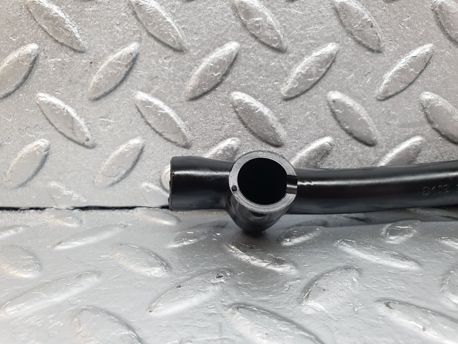 43958 Mercedes-Benz C123 230CE Coupe Air Intake Pipe 1020945882