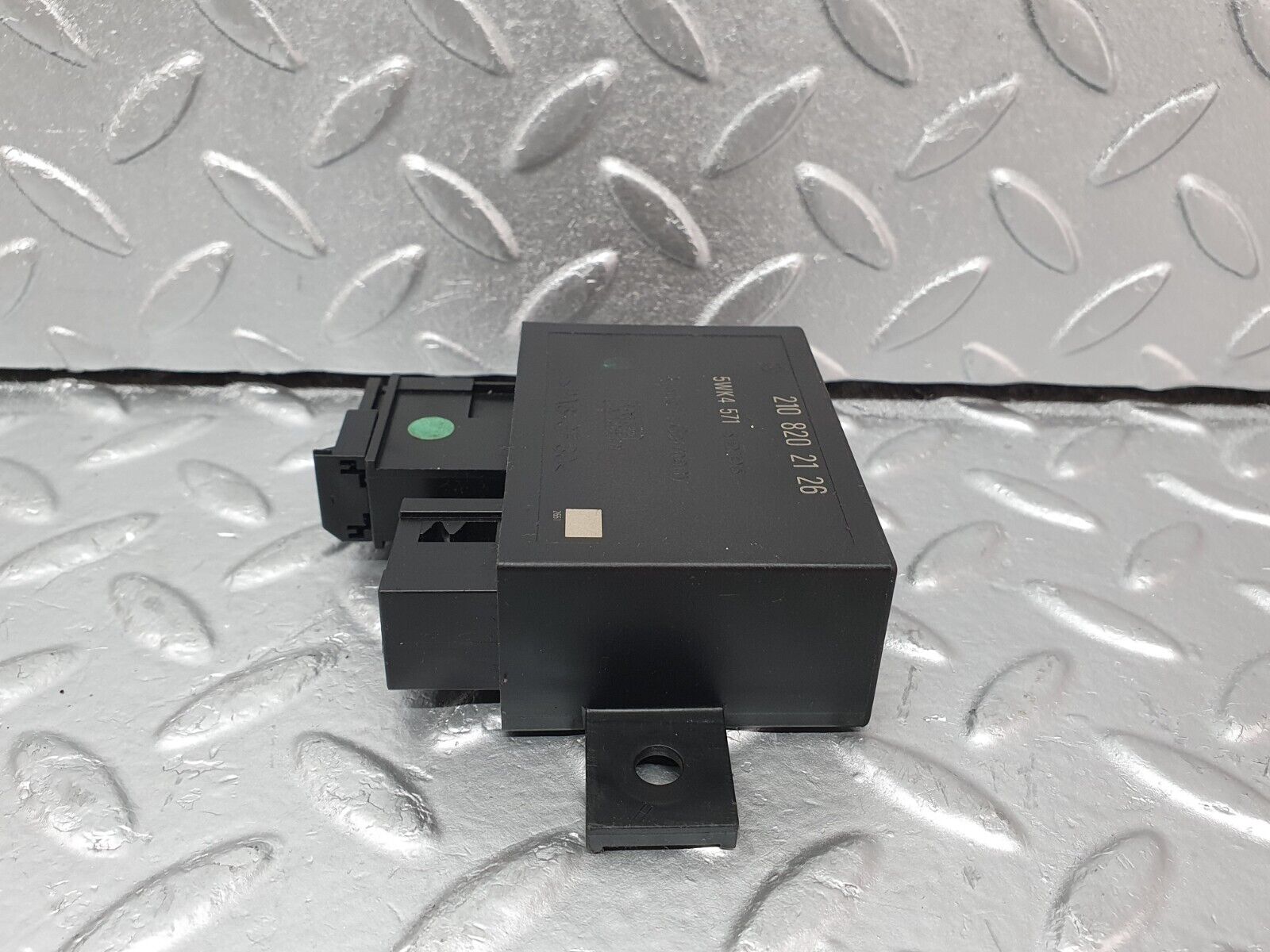 42153 Mercedes-Benz R129 320SL Coupe Remote Central Locking Control Module 2108202126