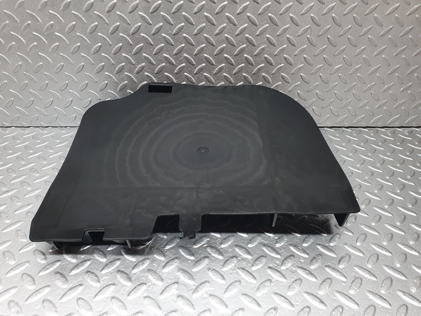 42724 Mercedes-Benz W201 190 2.0L Front Left Floor Cable Channel Cover 2016841137