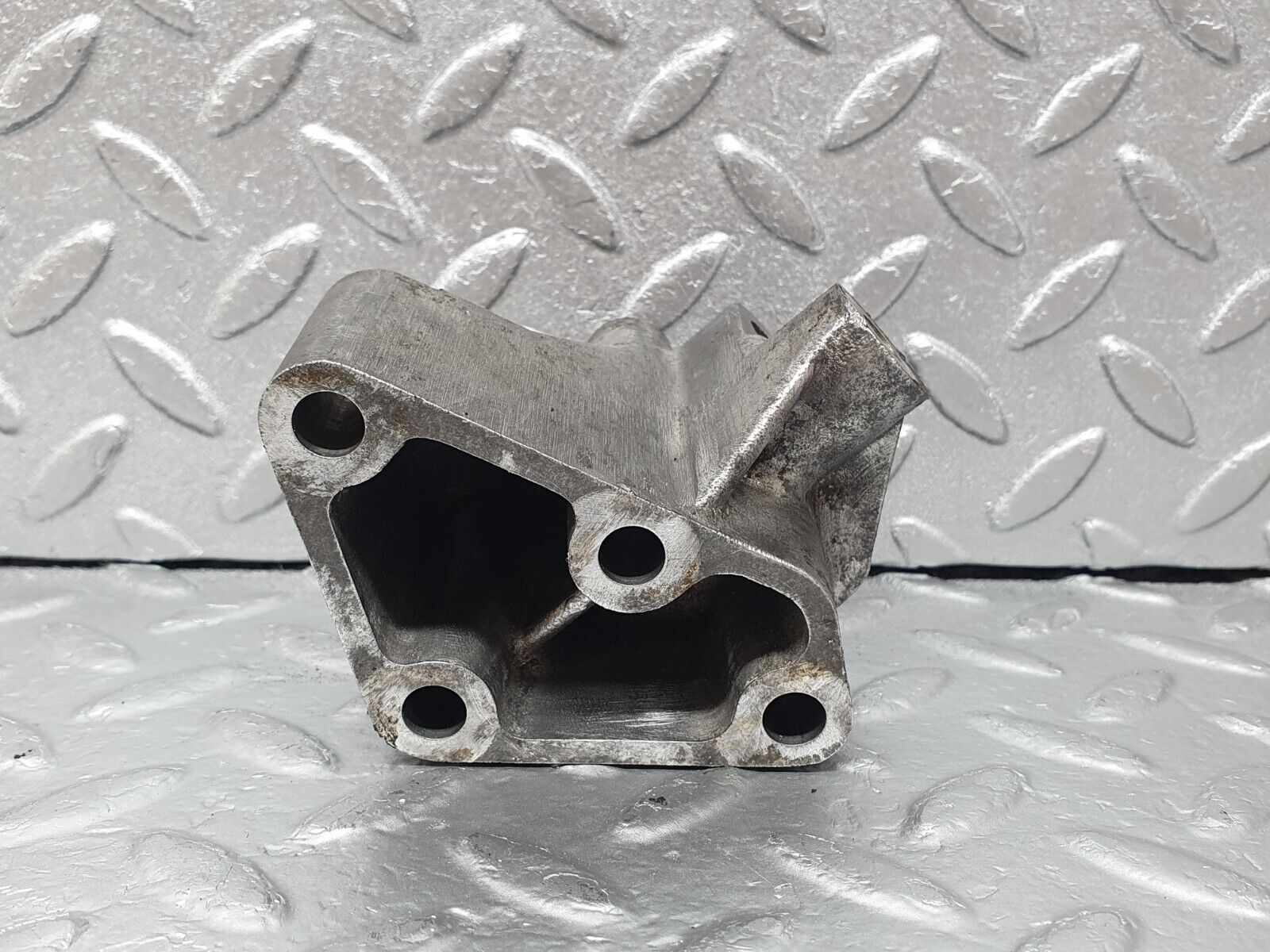 44213 Mercedes-Benz C123 230CE Coupe Alternator Holder Bracket 1021550135