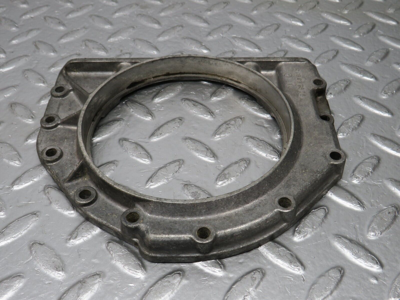 32977 Mercedes-Benz C107 R107 350 V8 Crankshaft Rear Sealing Cover 1160110608