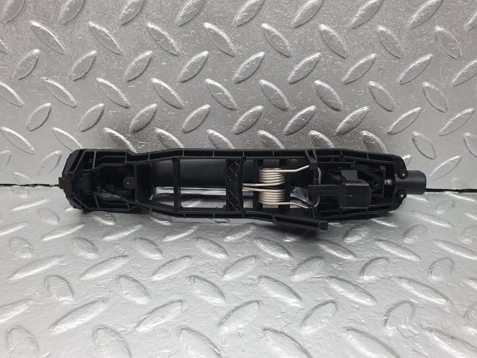 42036 Mercedes-Benz W202 C200 Rear Left Exterior Door Handle