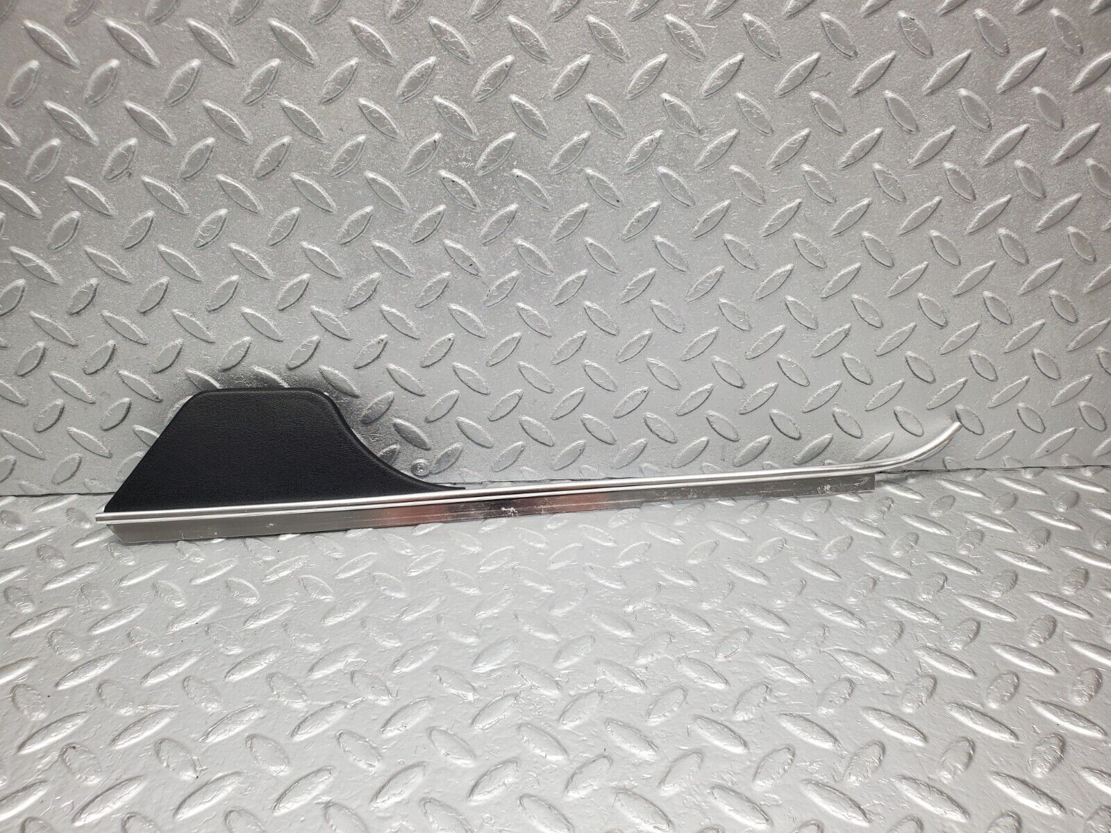 46375 Mercedes-Benz C123 280CE Coupe Seat Belt Presenter Cover Chrome Trim Left