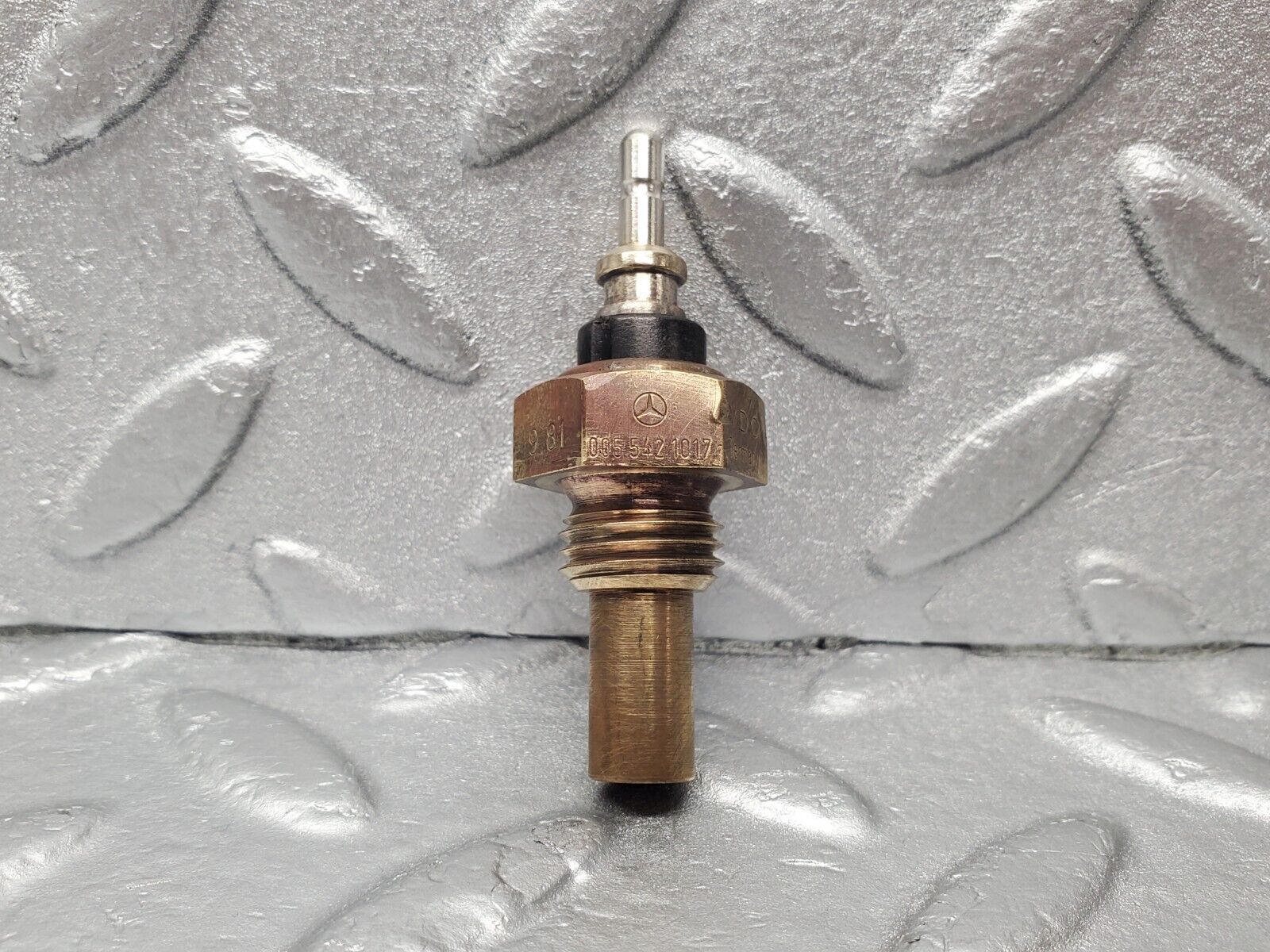 46582 Mercedes-Benz C123 280CE Coupe Coolant Temperature Sensor VDO 0055421017