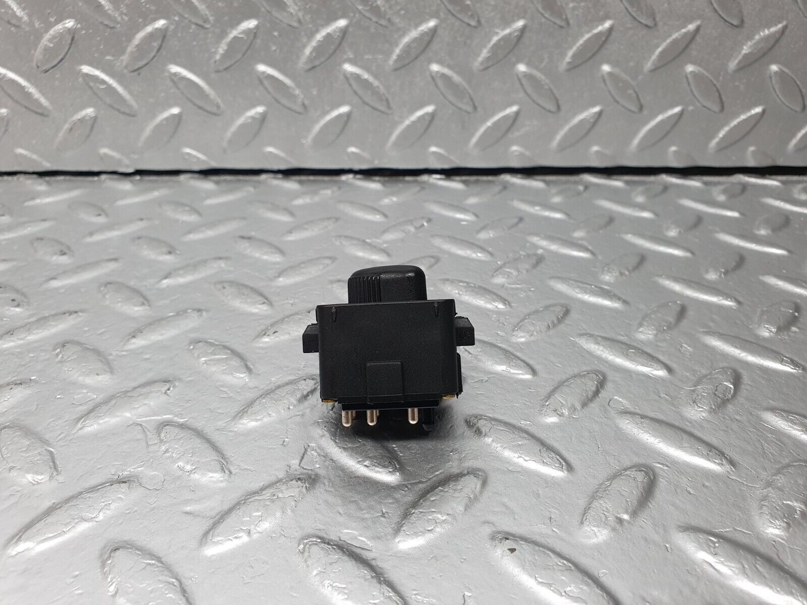 42379 Mercedes-Benz R129 320SL Coupe Electric Mirror Adjust Switch 1298212251