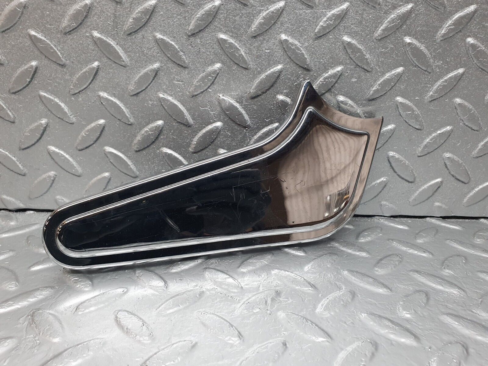 43087 Mercedes-Benz W108 280SE Seat Hinge Chrome Cover Left 1089130728