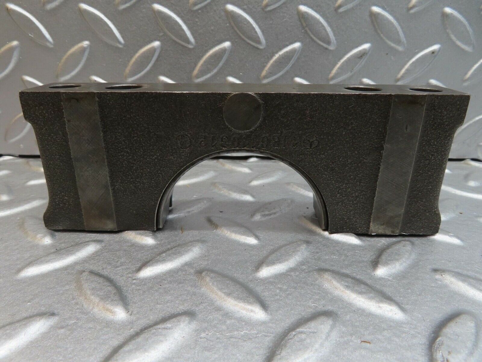 13702 Mercedes-Benz R107 450SL Crankshaft Bearing Holder Block 1160110312