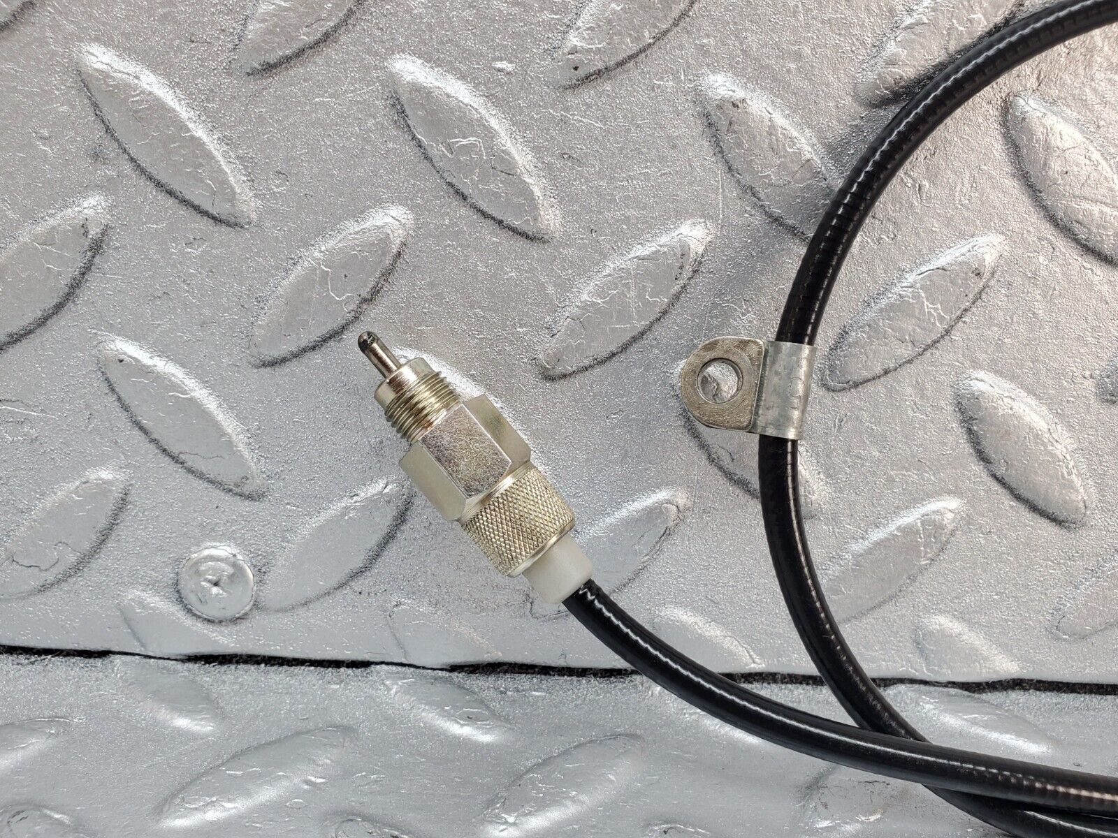 44805 Mercedes-Benz W124 220E Gearbox Cable 1242670364