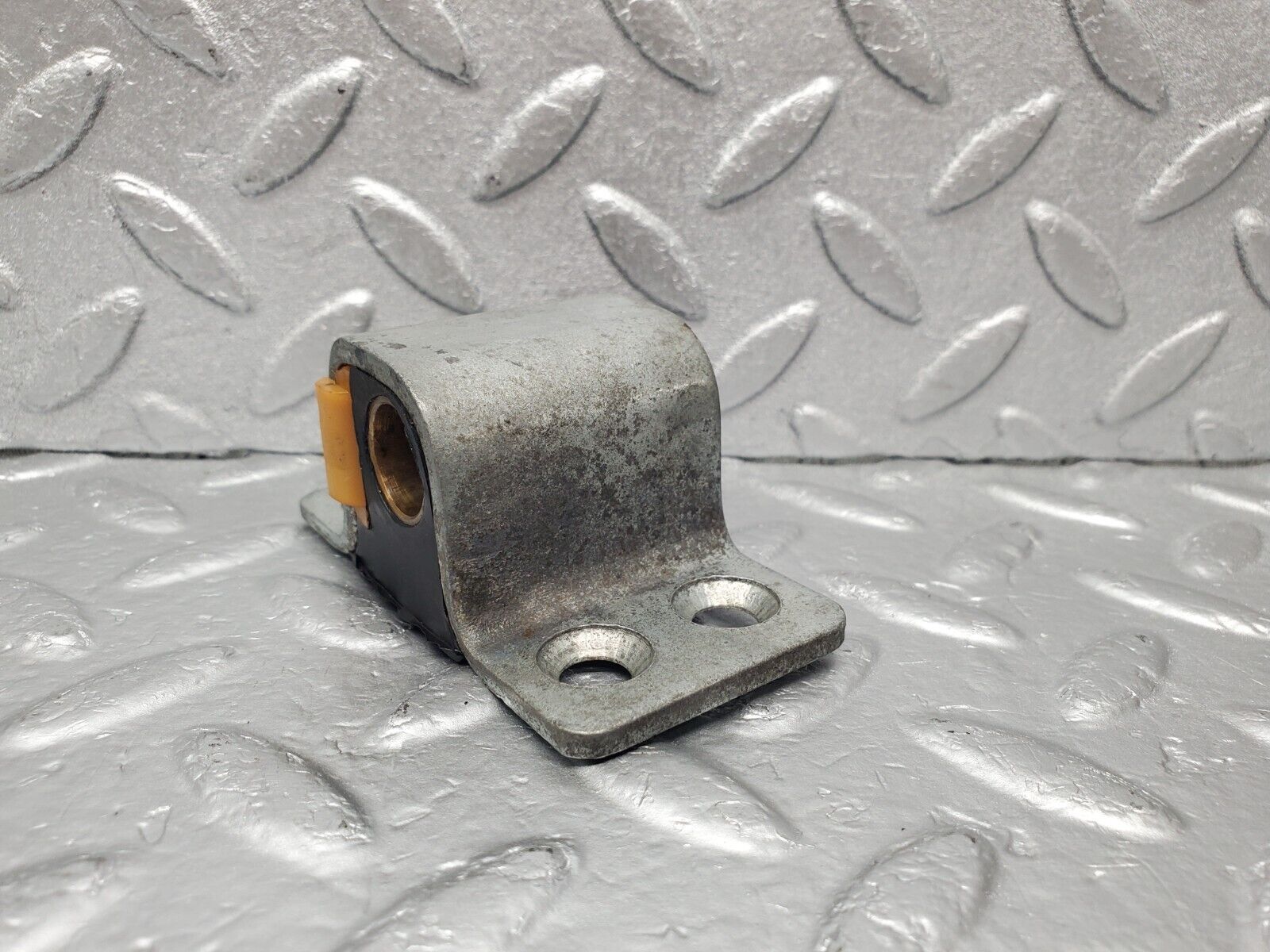 46476 Mercedes-Benz C123 280CE Coupe Left Door Lock Latch