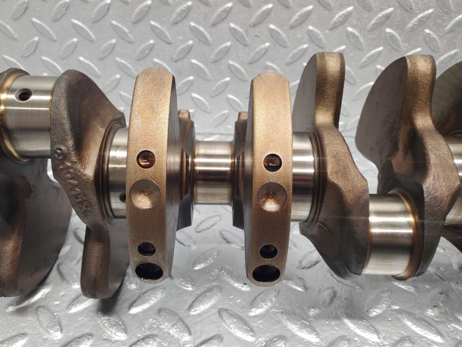 46238 Mercedes-Benz W124 280E Crankshaft