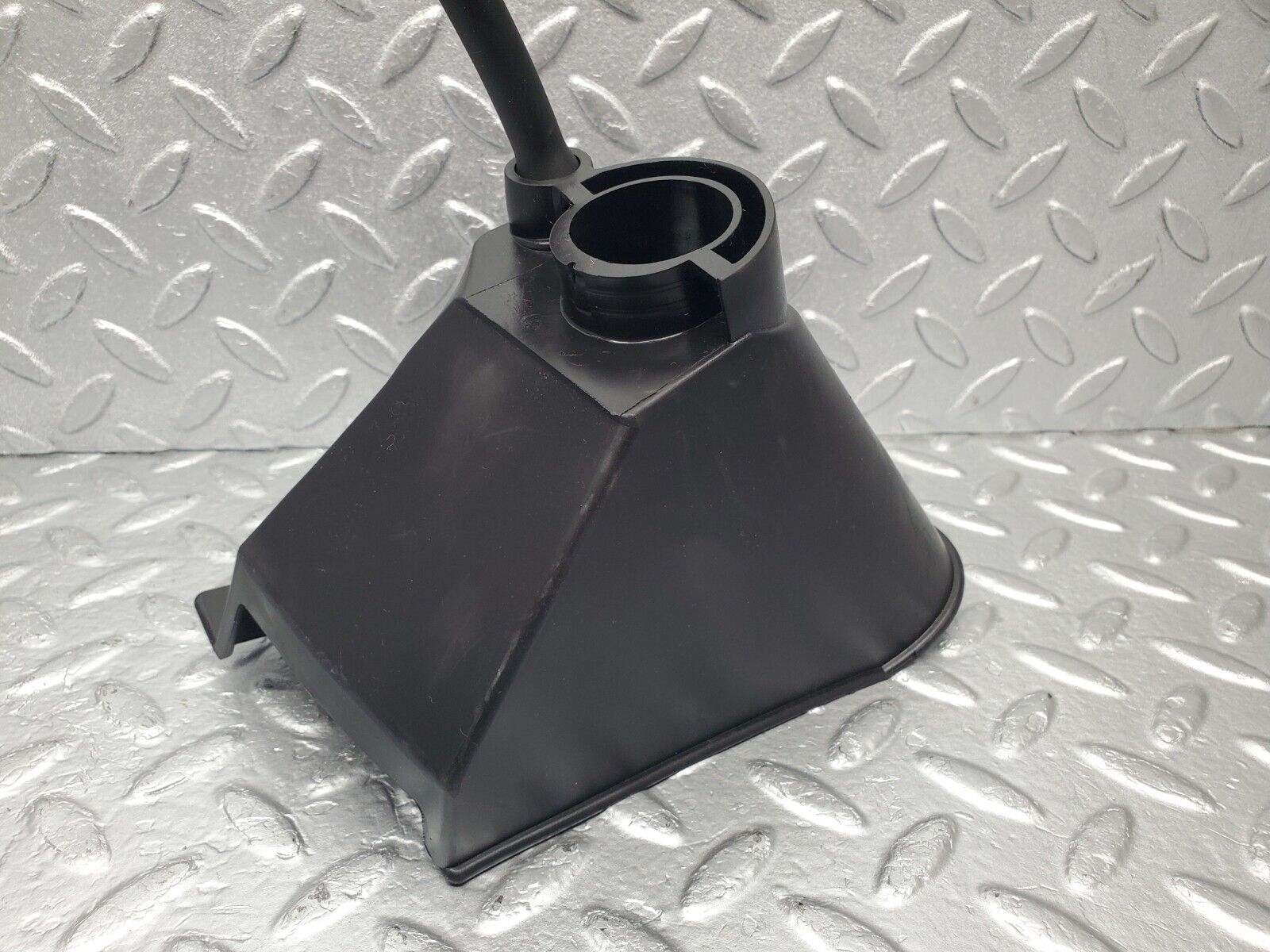 47021 Mercedes-Benz R129 320SL Coupe Roof Folding Lift Cylinder Cover Left Side 1297700362