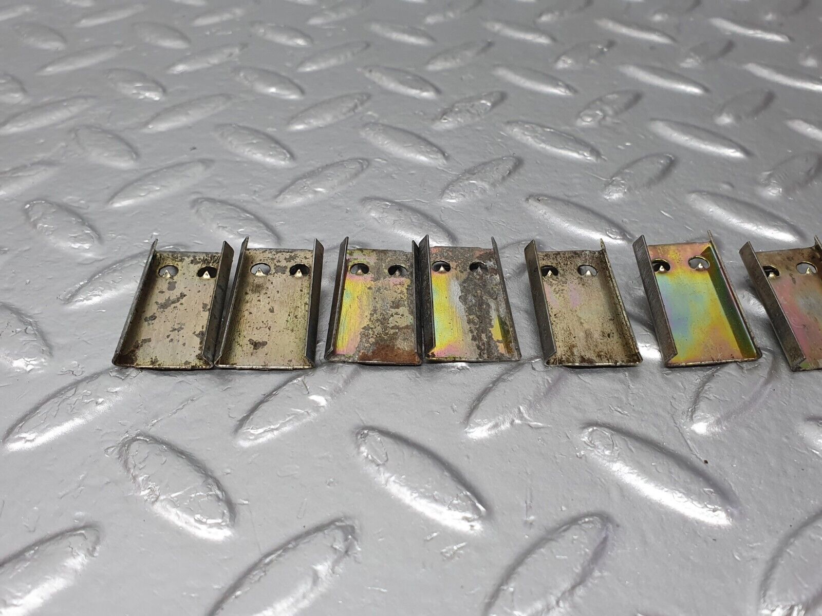 42141 Mercedes-Benz V123 240D LWB Heater Box Blower Housing Clips