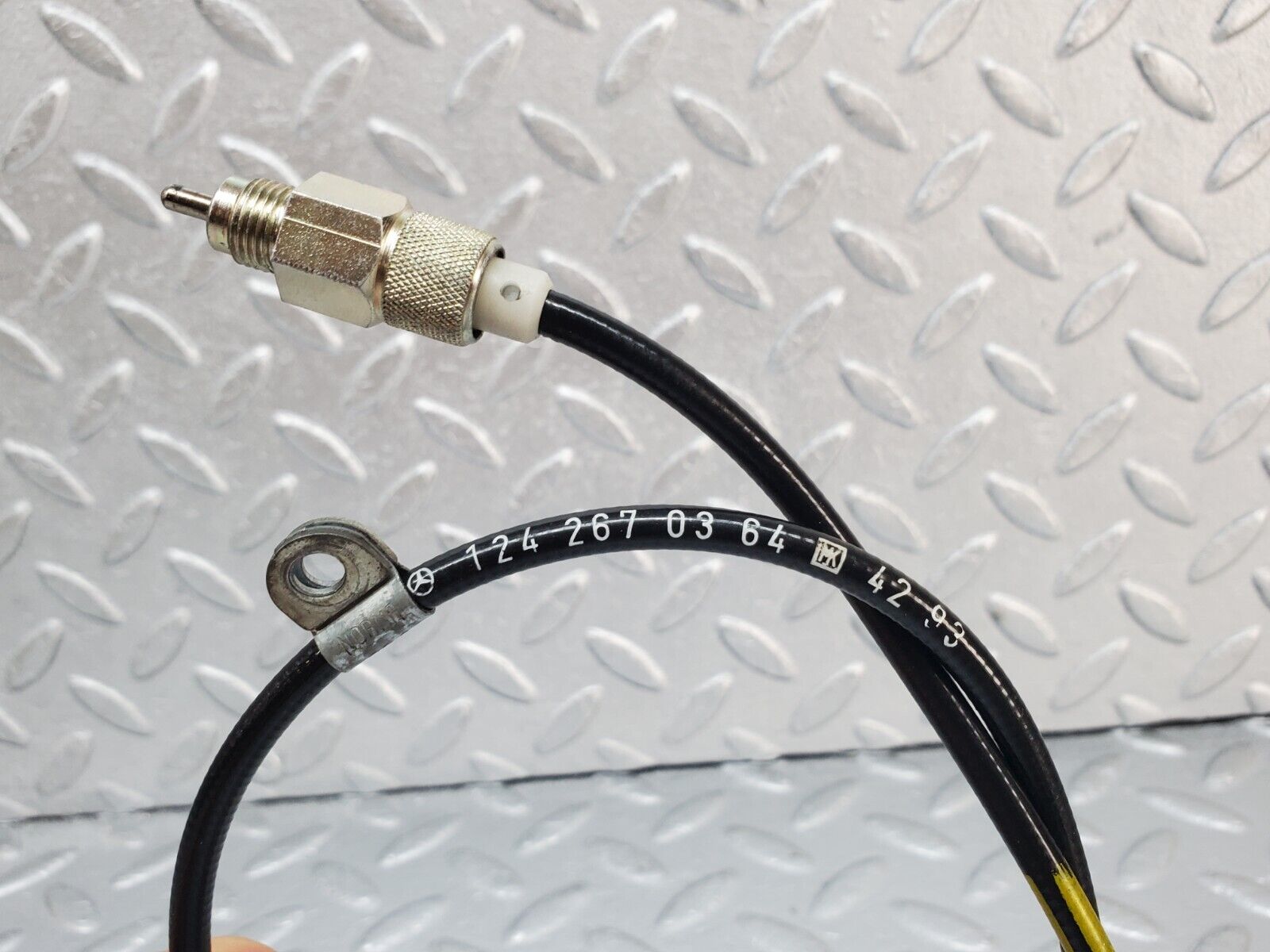 44805 Mercedes-Benz W124 220E Gearbox Cable 1242670364