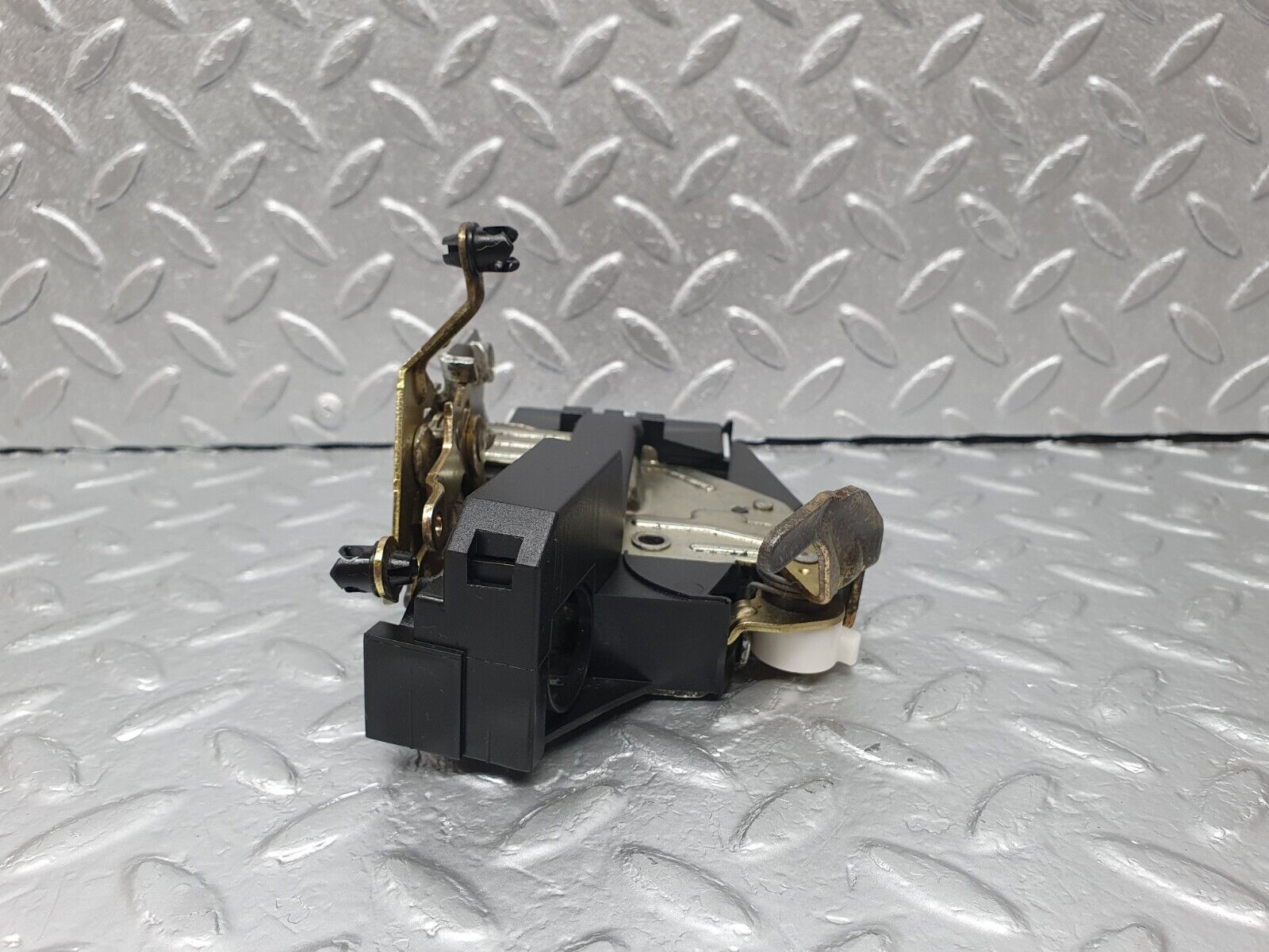 42219 Mercedes-Benz R129 320SL Coupe Right Door Lock Mechanism