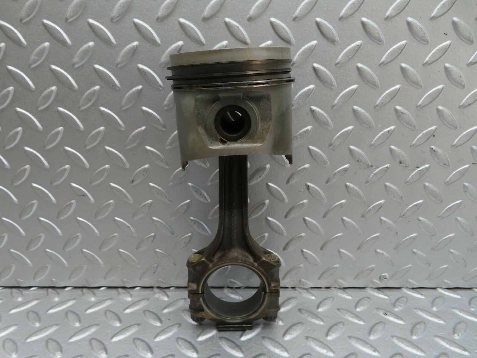 15778 Mercedes-Benz R107 450SL Piston With Connecting Rod 92.00 mm