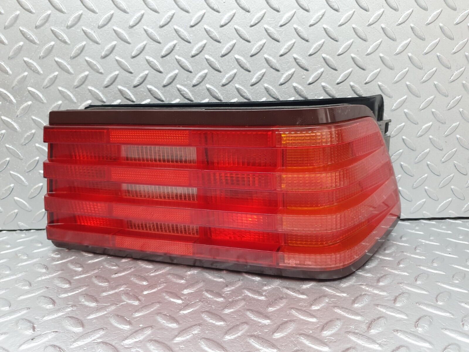 42277 Mercedes-Benz R129 320SL Coupe Tail Light Right Side