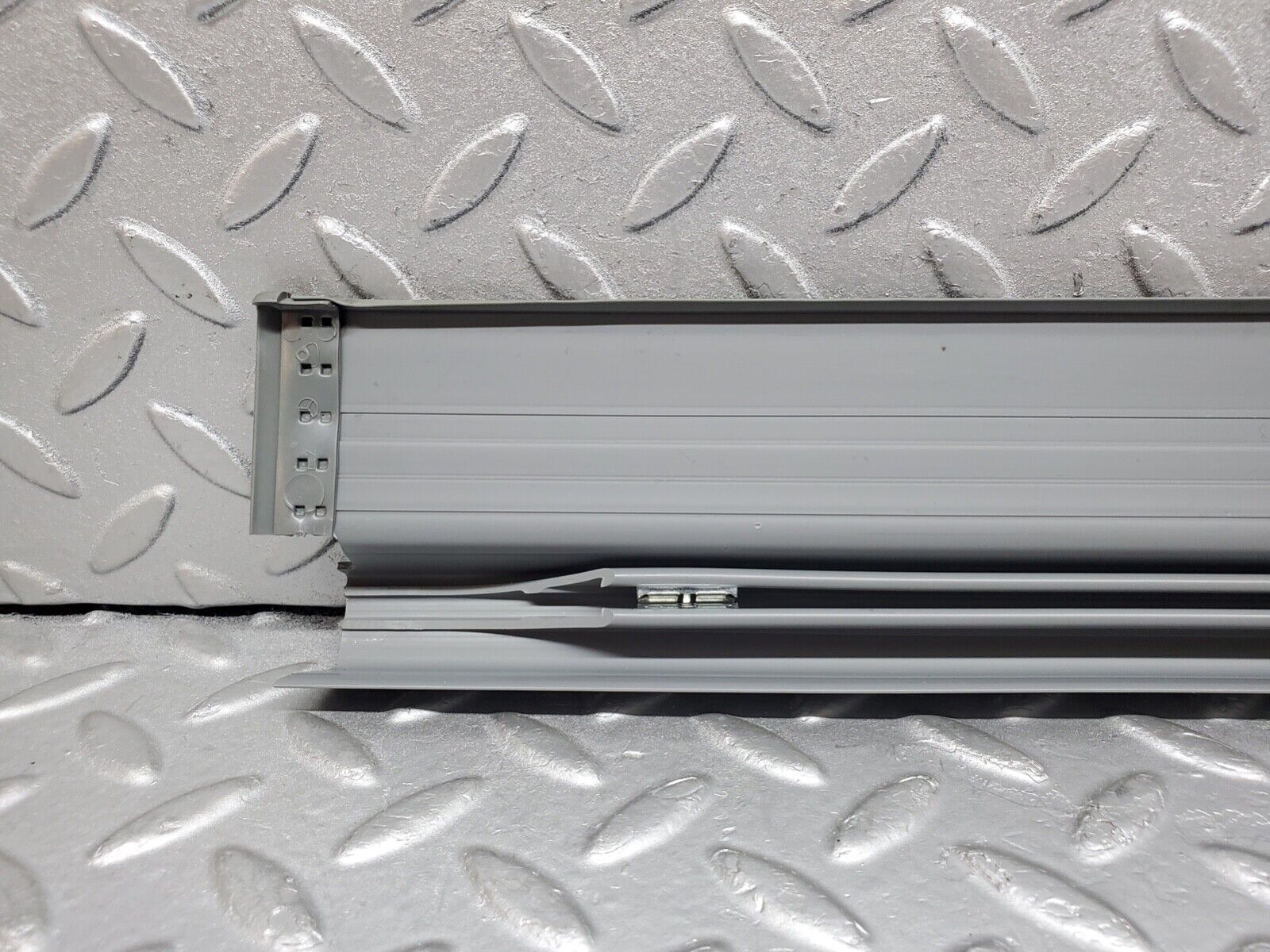 44583 Mercedes-Benz W124 220E Rear Right Door Sill Trim