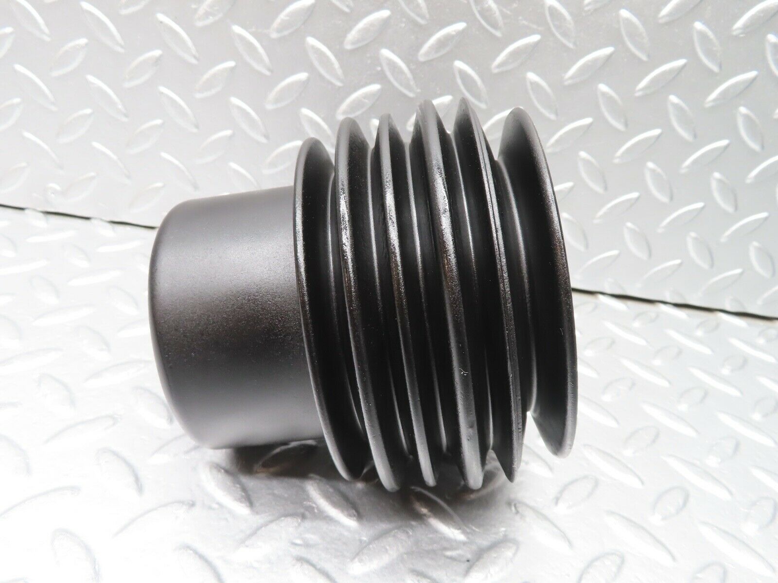 20628 Mercedes-Benz R107 450SL Crankshaft Pulley