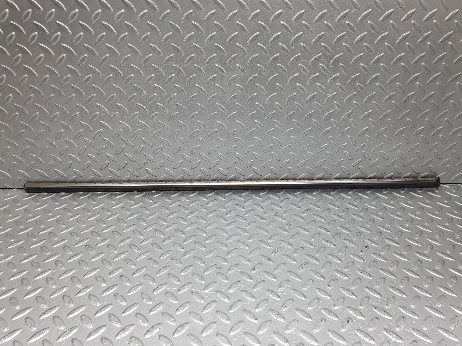 43457 Mercedes-Benz W108 280SE Rear Right Door Centre Moulding Trim