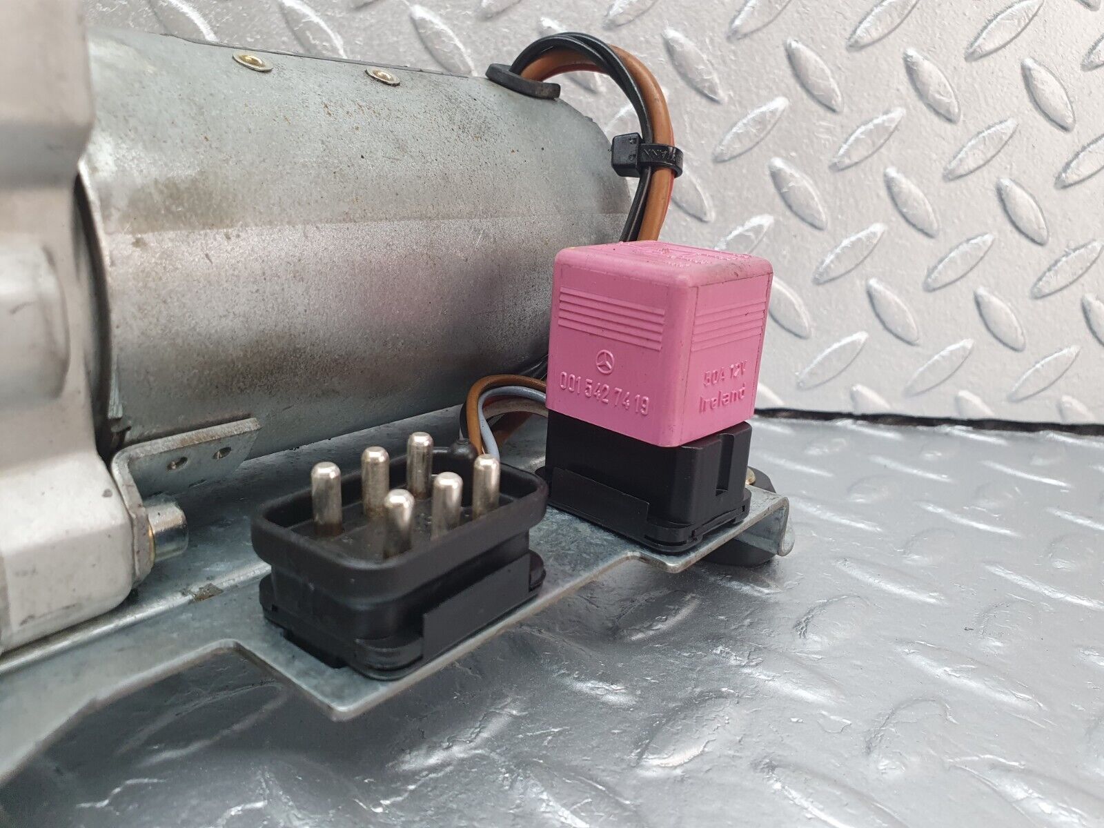 42456 Mercedes-Benz R129 320SL Coupe Roof Hydraulic Pump Bosch 1298000748 0542020012 0015427419