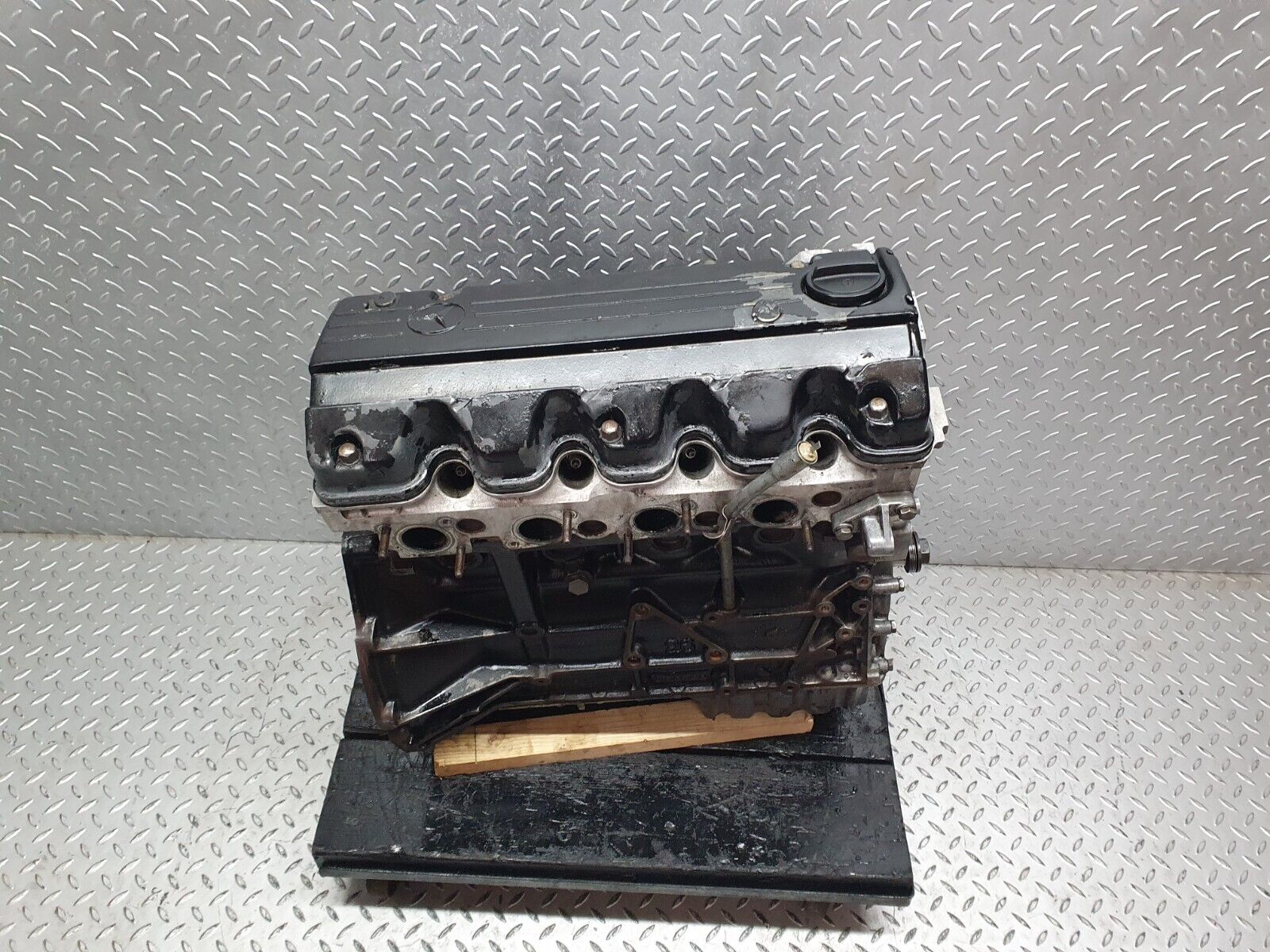 41734 Mercedes-Benz W124 200E Complete Engine 102.922 80.000 Miles 1020112601