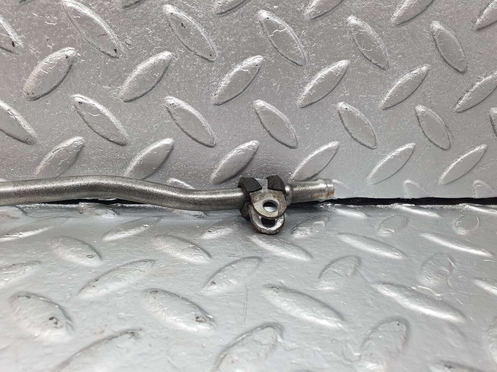 42613 Mercedes-Benz R129 320SL Coupe Fuel Hose Pipe