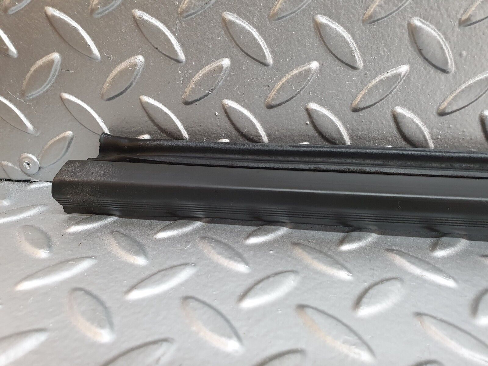 41710 Mercedes-Benz W124 200E Door Lower Sealing Rubber Trim Right