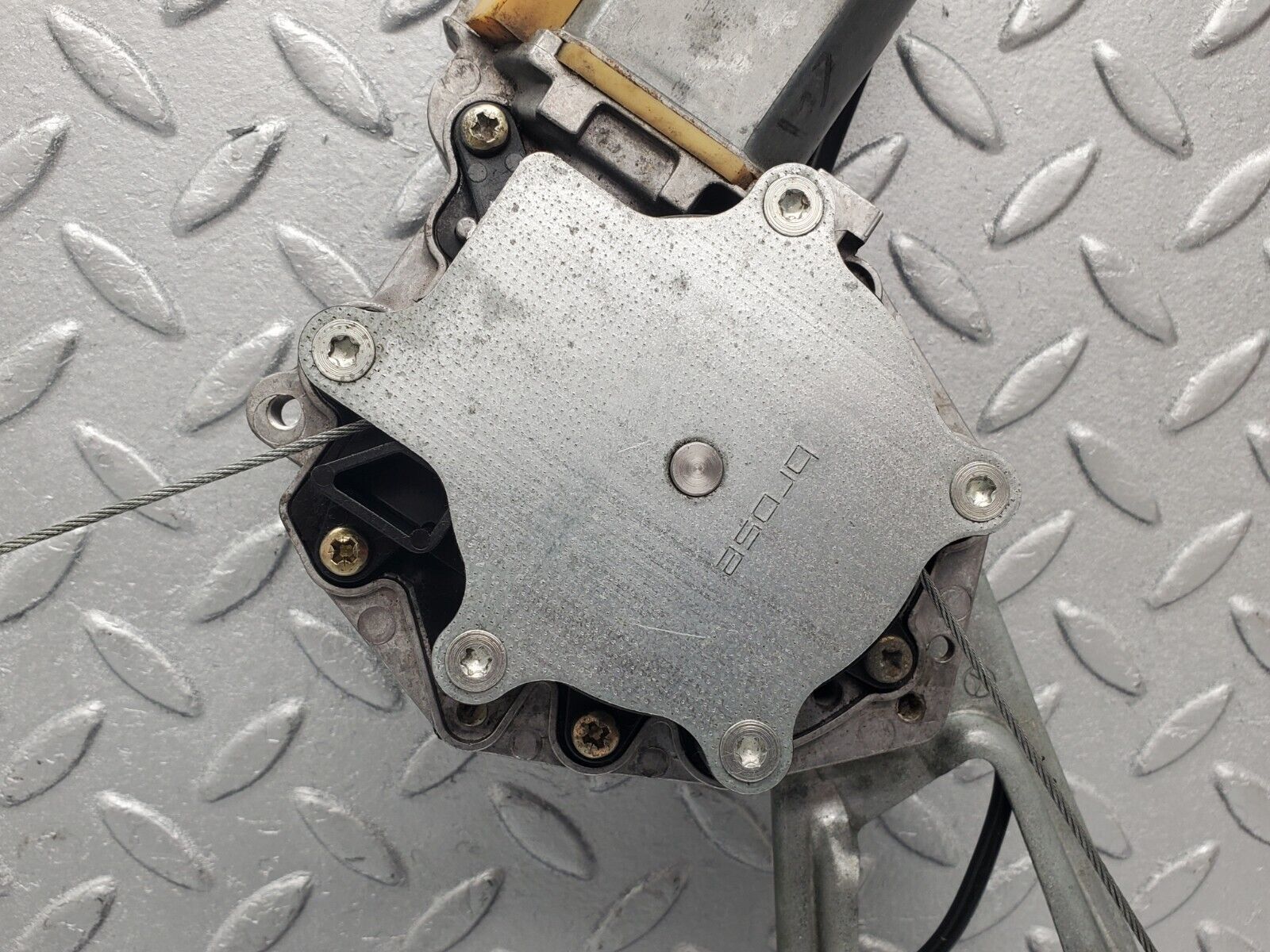 46133 Mercedes-Benz W124 Rear Right Power Window Regulator