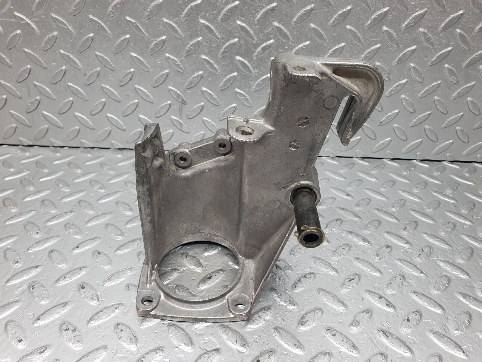 43918 Mercedes-Benz C123 230CE Coupe Brake Pedal Bracket 1232900219