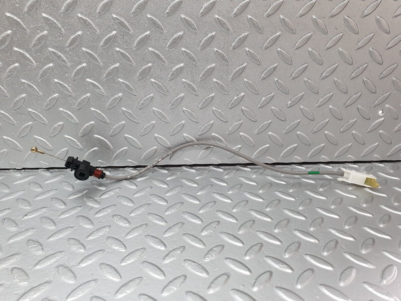 42126 Mercedes-Benz W202 C200 Control Cable Parking Interlock 2082900385