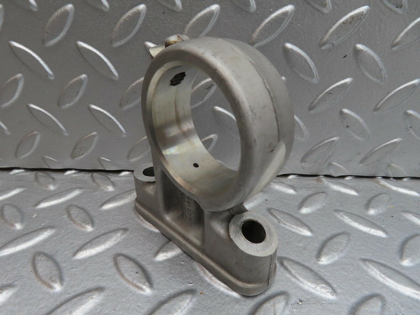 13729 Mercedes-Benz R107 450SL Camshaft Tower Bearing 1160512718