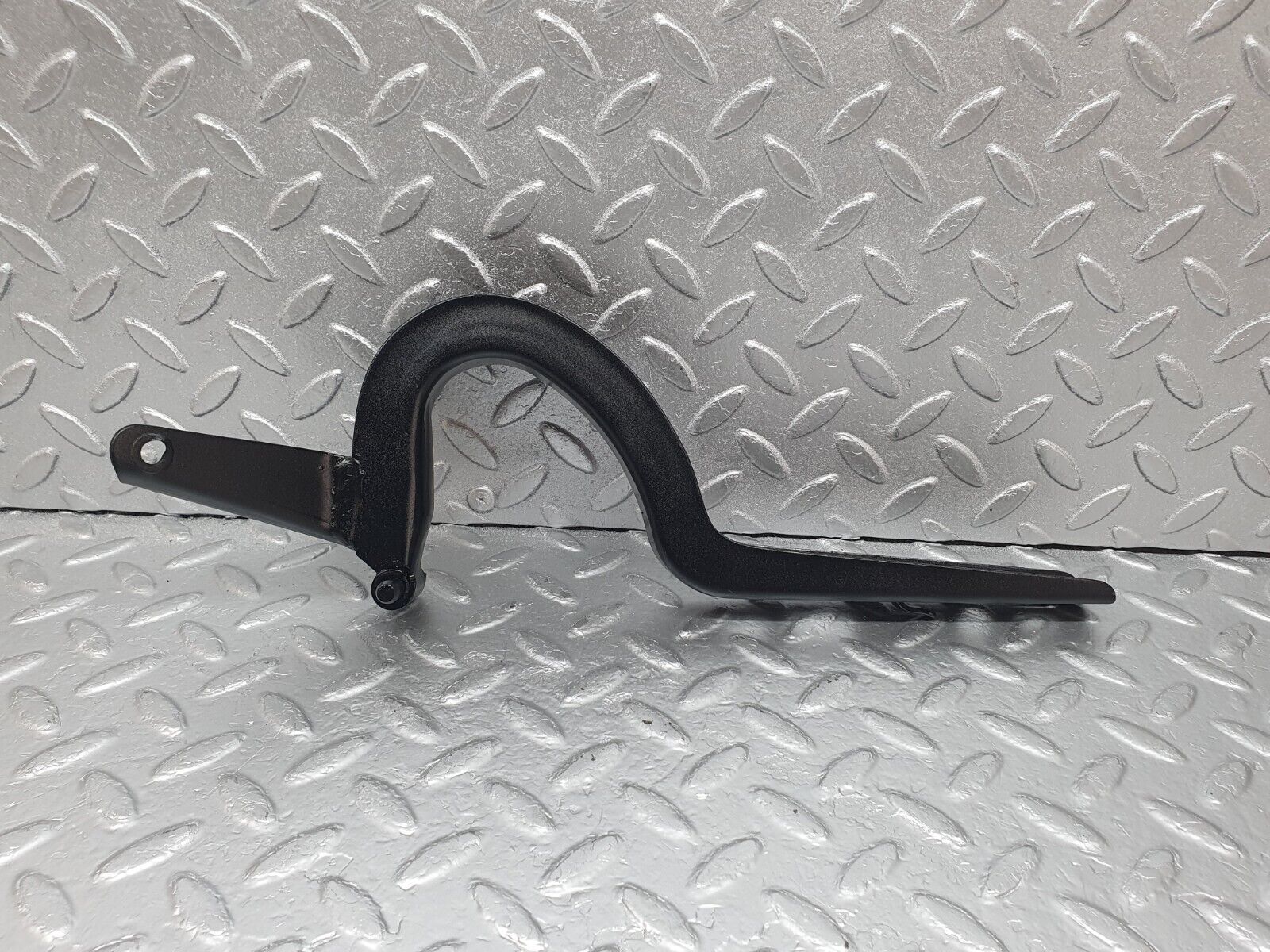 43937 Mercedes-Benz C123 230CE Coupe Trunk Lid Hinge Right Side 1237500287