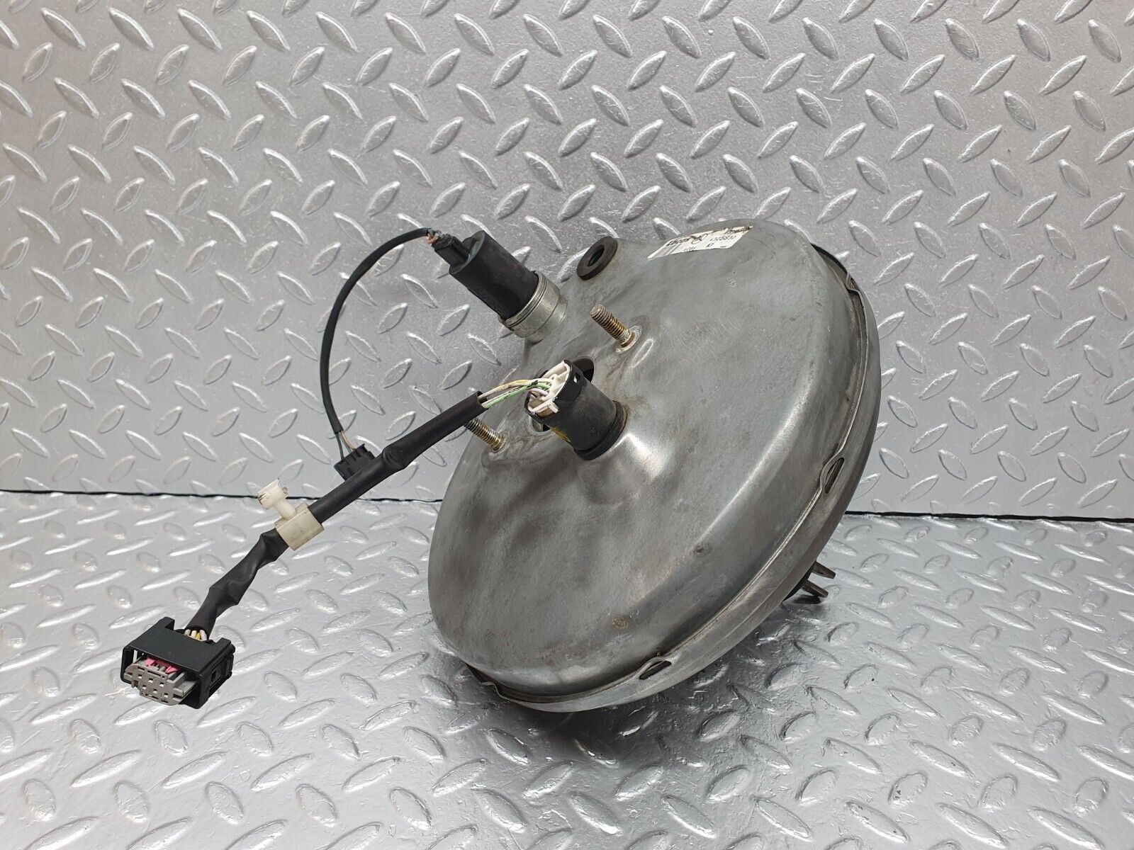 41971 Mercedes-Benz W202 C200 Brake Booster Lucas 0044305830