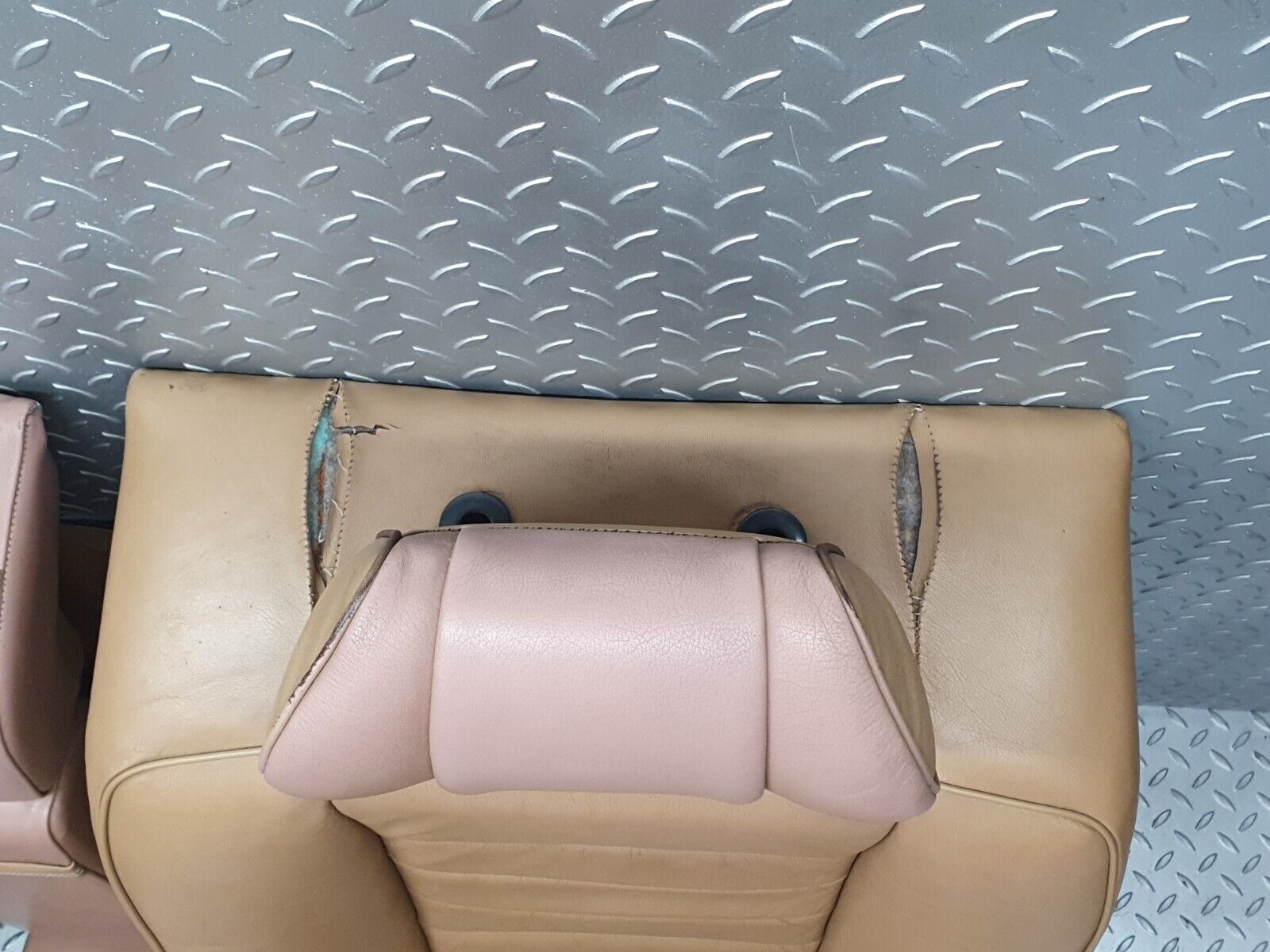 43843 Mercedes-Benz C126 380SEC Coupe Rear Seat Set Leather 1269201416