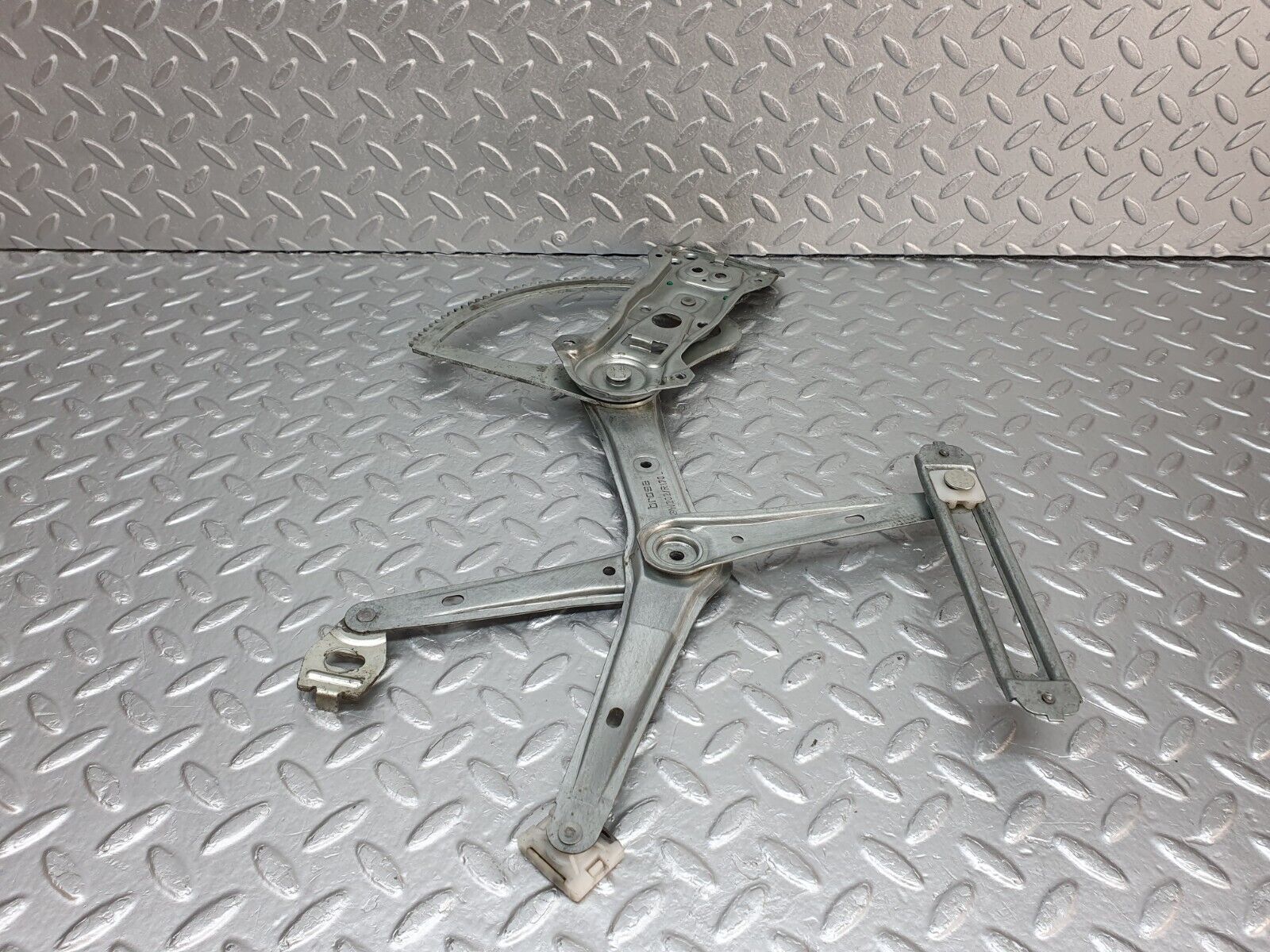 41938 Mercedes-Benz W202 C200 Front Left Power Window Regulator