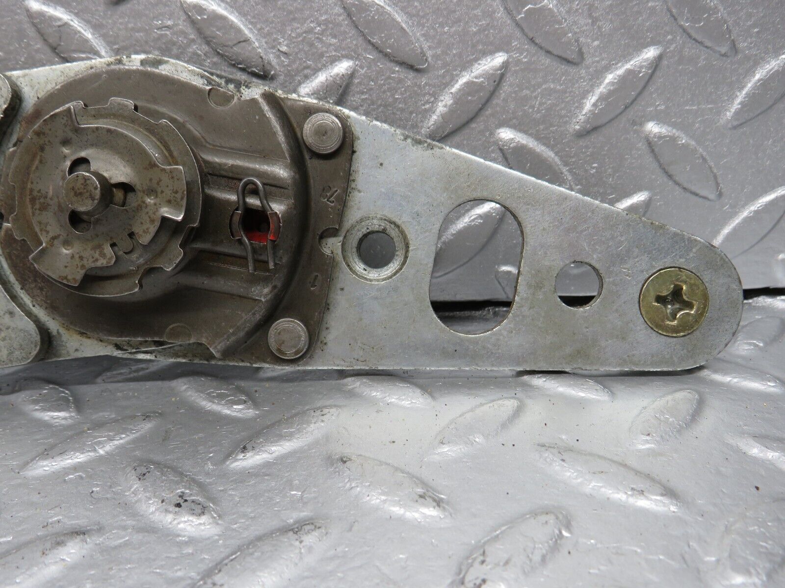 40069 Mercedes-Benz R107 350SL Front Left Seat Hinge 0009109185